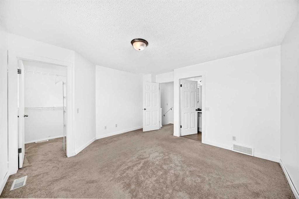 294 Elgin View Se, Calgary, AB - Indoor Photo Showing Other Room