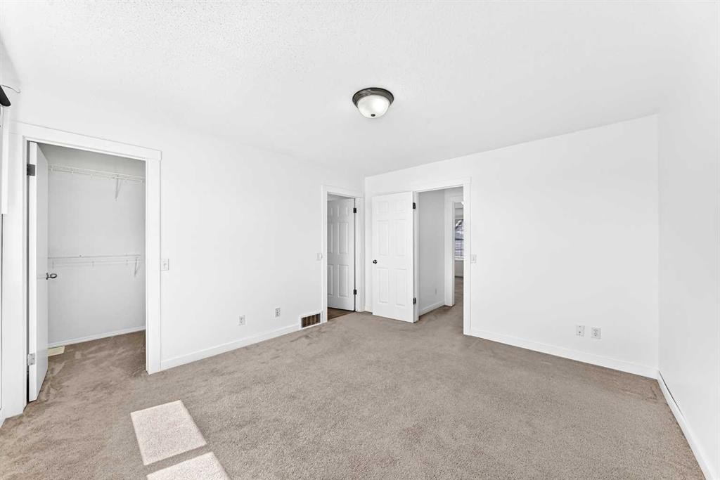 294 Elgin View Se, Calgary, AB - Indoor Photo Showing Other Room