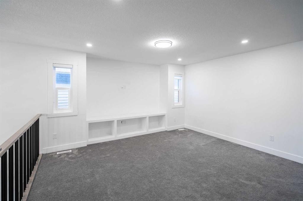 123 Saddlecrest Grove Ne, Calgary, AB - Indoor Photo Showing Other Room