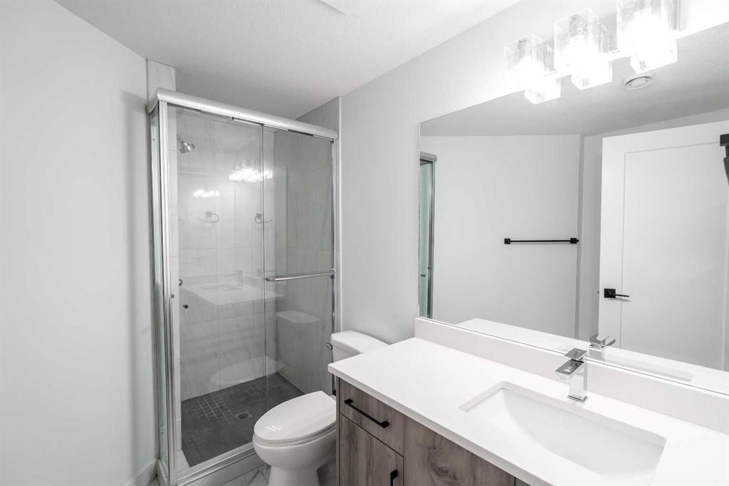 123 Saddlecrest Grove Ne, Calgary, AB - Indoor Photo Showing Bathroom