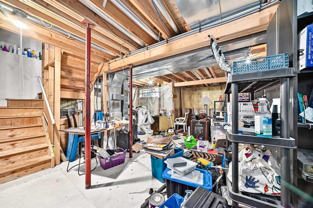 216 Hidden Spring Green Nw, Calgary, AB
