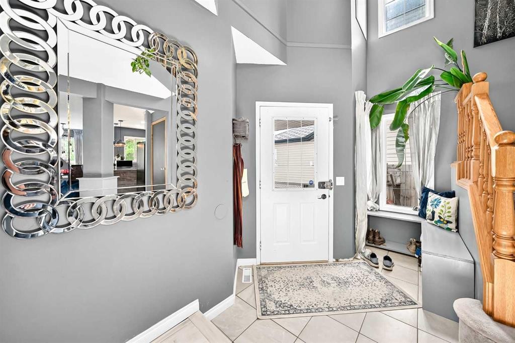 216 Hidden Spring Green Nw, Calgary, AB