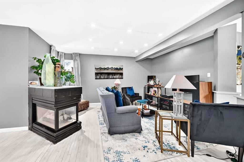 216 Hidden Spring Green Nw, Calgary, AB