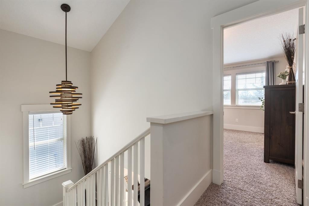 313 Centre Avenue Se, Airdrie, AB - Indoor Photo Showing Other Room