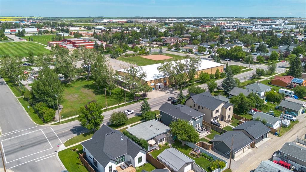 313 Centre Avenue Se, Airdrie, AB - Outdoor With View