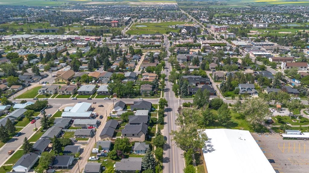 313 Centre Avenue Se, Airdrie, AB - Outdoor With View