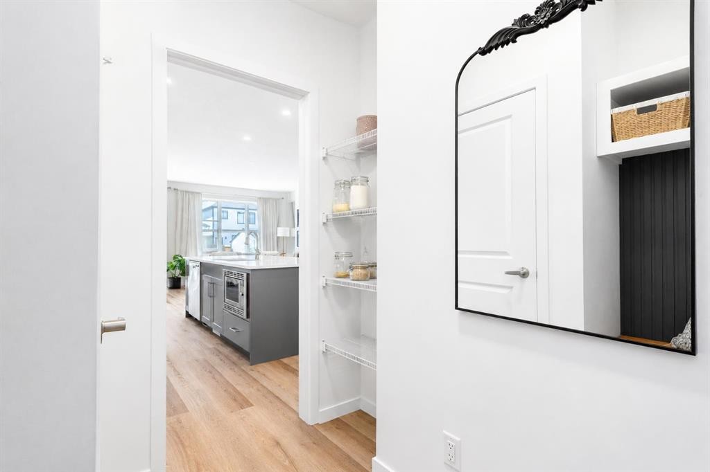 229 Masters Row Se, Calgary, AB - Indoor Photo Showing Other Room
