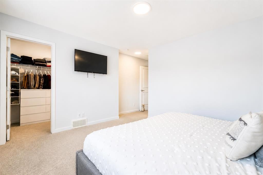 229 Masters Row Se, Calgary, AB - Indoor Photo Showing Bedroom
