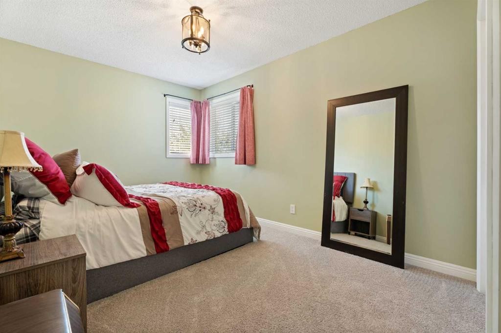 161 Cranleigh Bay Se, Calgary, AB