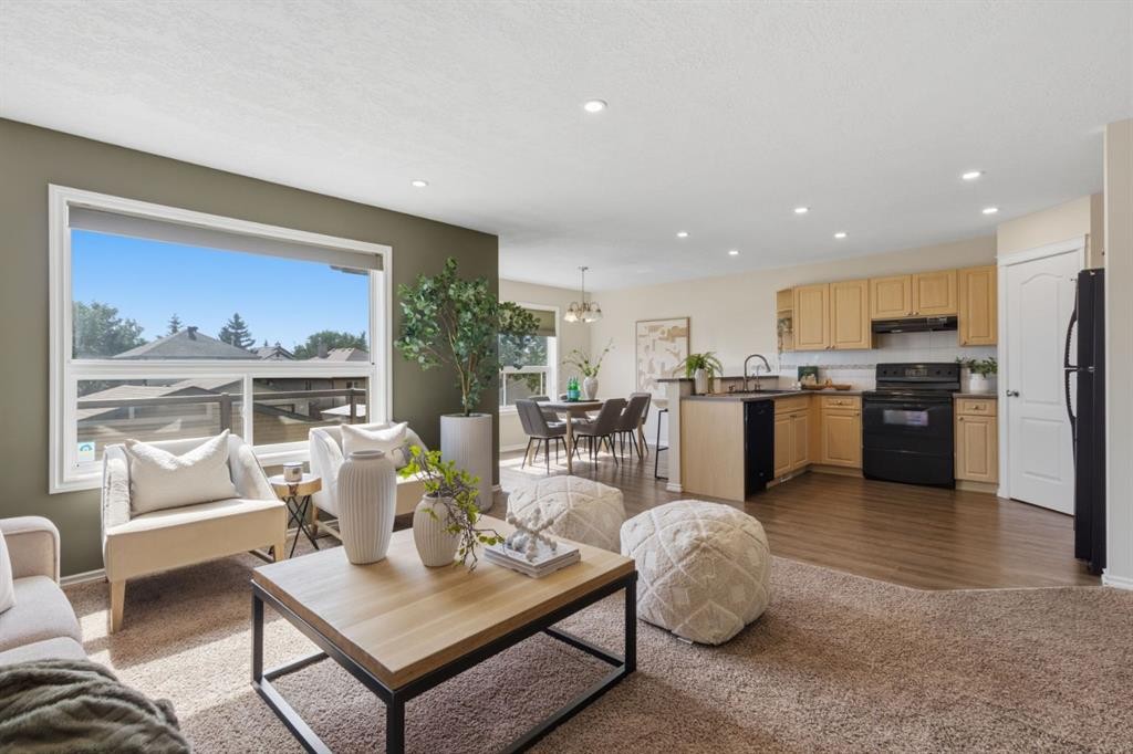 241 Somerside Close Sw, Calgary, AB