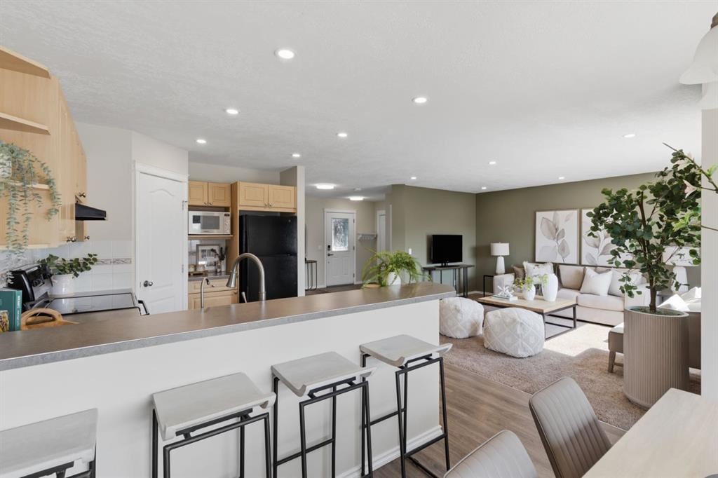 241 Somerside Close Sw, Calgary, AB