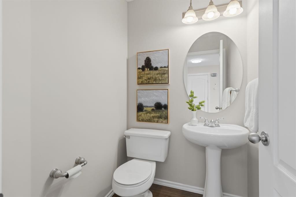 241 Somerside Close Sw, Calgary, AB