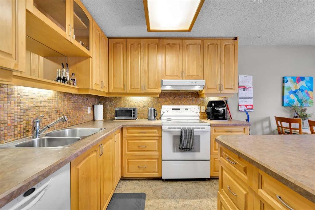 107 Silvergrove Road Nw, Calgary, AB