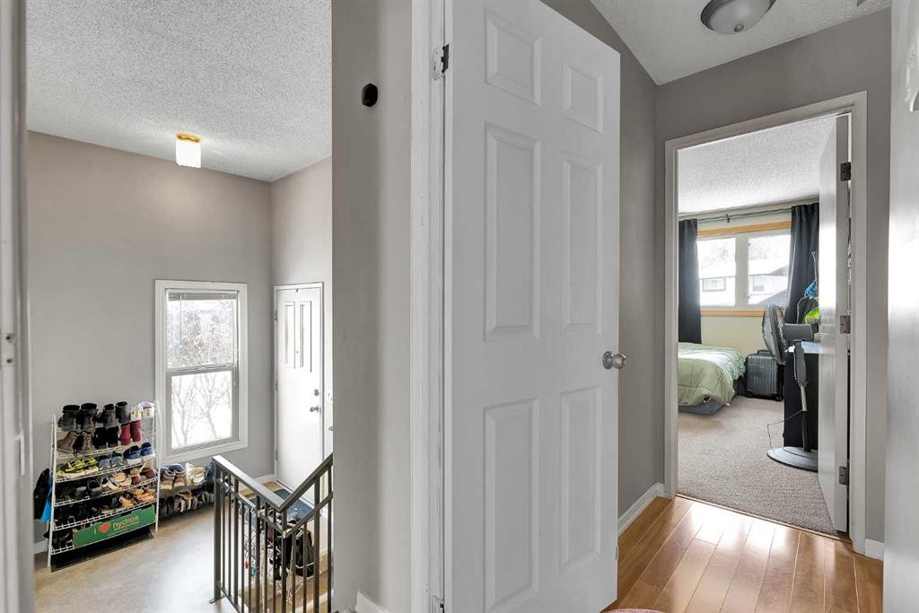 107 Silvergrove Road Nw, Calgary, AB