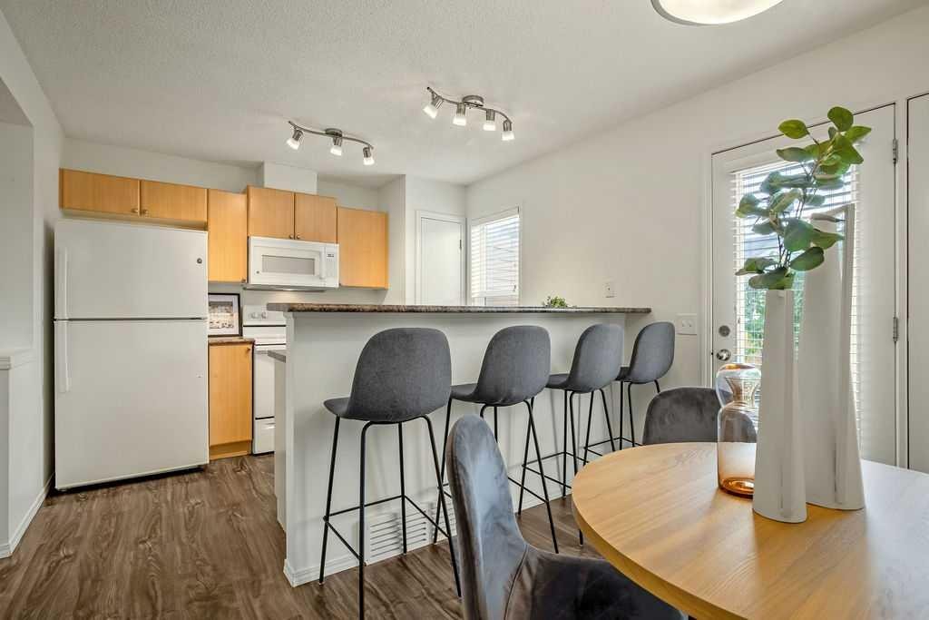 246 Elgin View Se, Calgary, AB