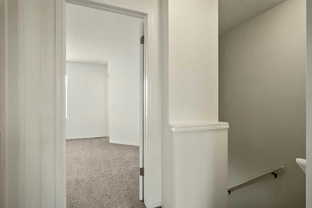 246 Elgin View Se, Calgary, AB