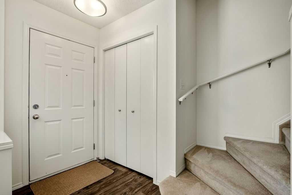 246 Elgin View Se, Calgary, AB