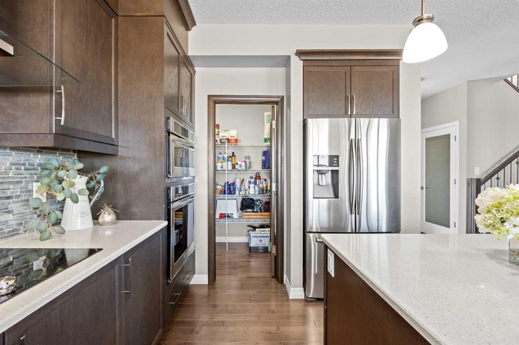 27 Mahogany Crescent Se, Calgary, AB - Indoor Photo Showing Kitchen With Stainless Steel Kitchen With Upgraded Kitchen