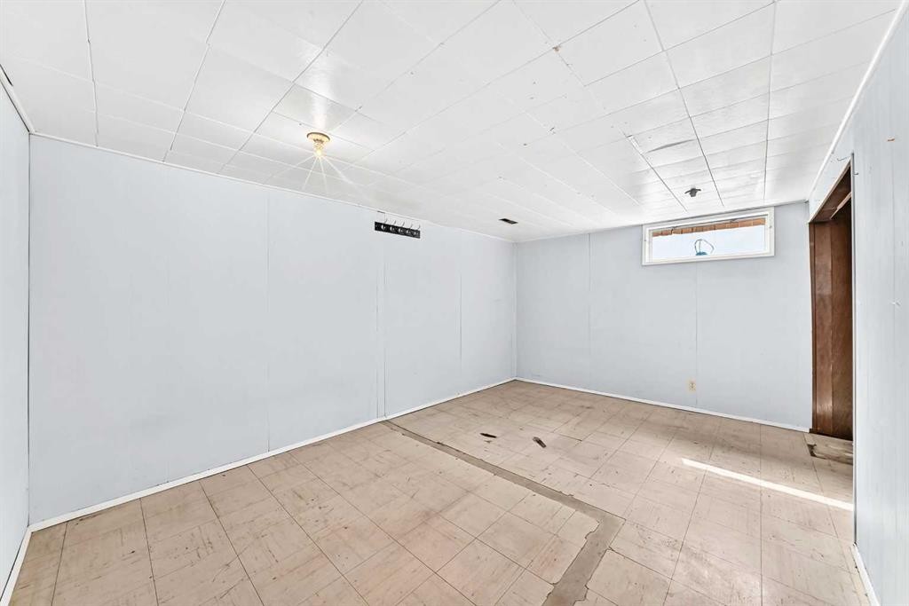6839 Huntridge Hill Ne, Calgary, AB