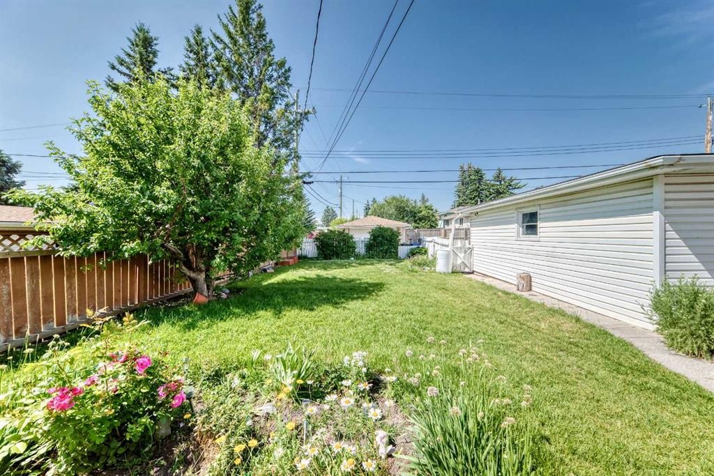 6839 Huntridge Hill Ne, Calgary, AB