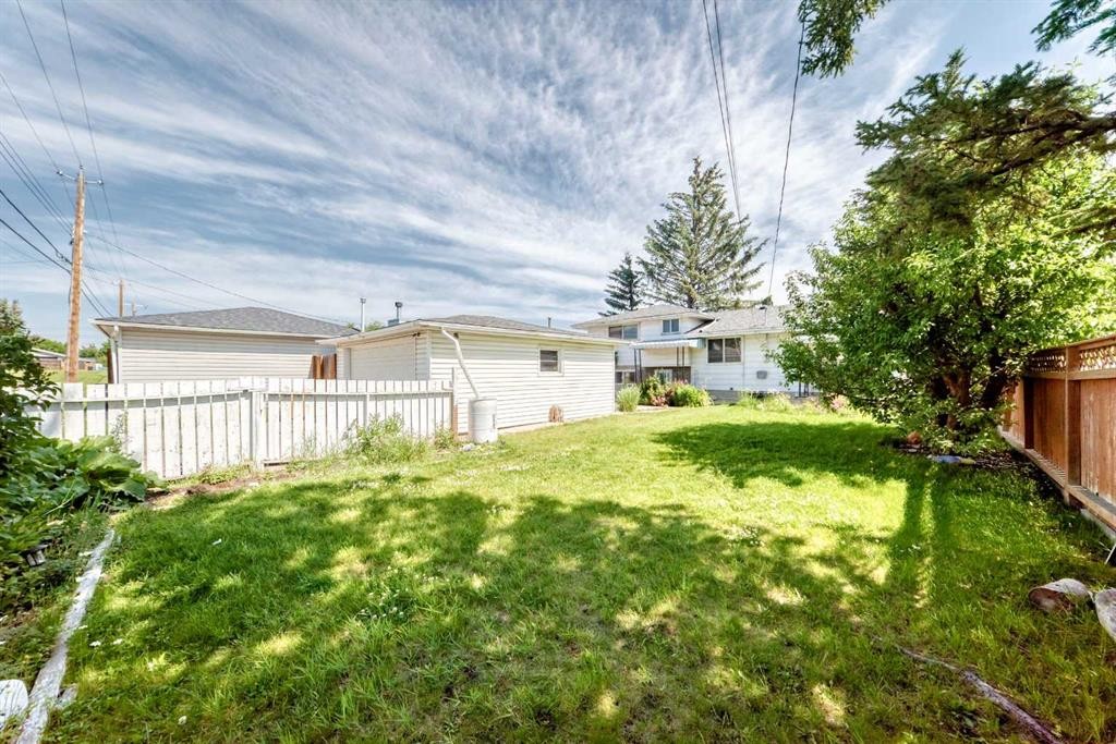 6839 Huntridge Hill Ne, Calgary, AB