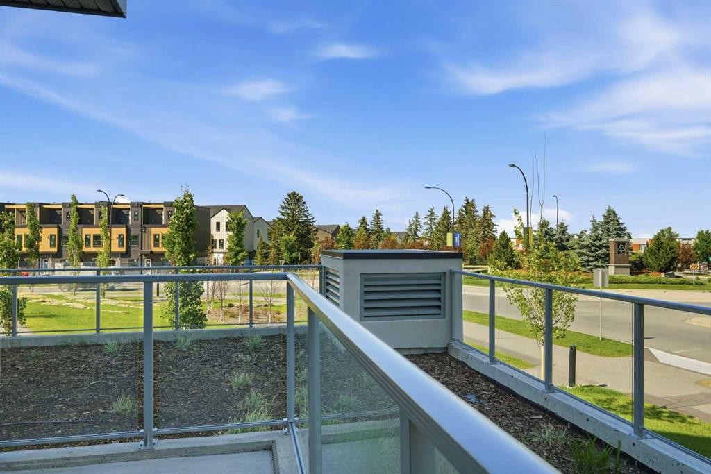 109-700 Shawnee Square Sw, Calgary, AB