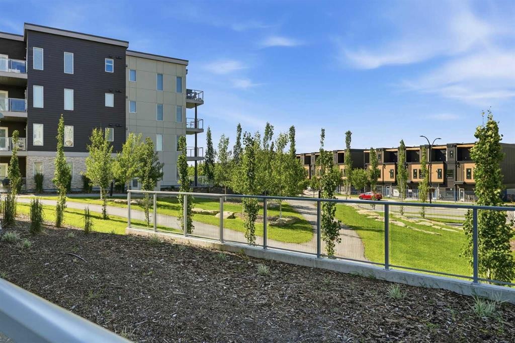 109-700 Shawnee Square Sw, Calgary, AB