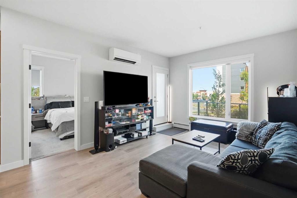 109-700 Shawnee Square Sw, Calgary, AB