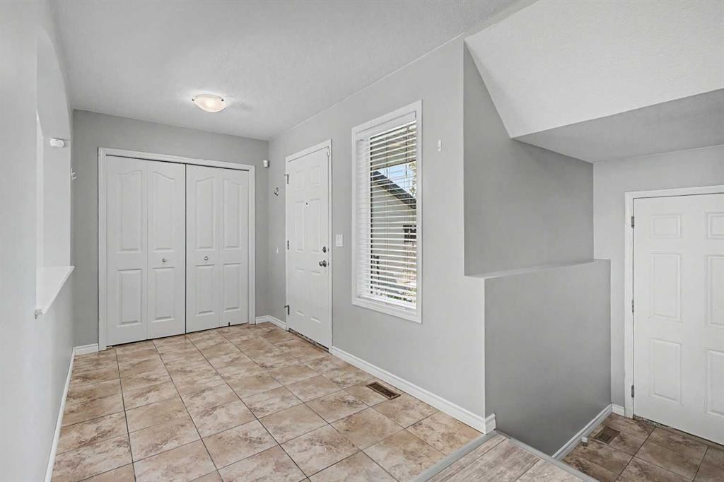 27 Bridlerange Circle Sw, Calgary, AB