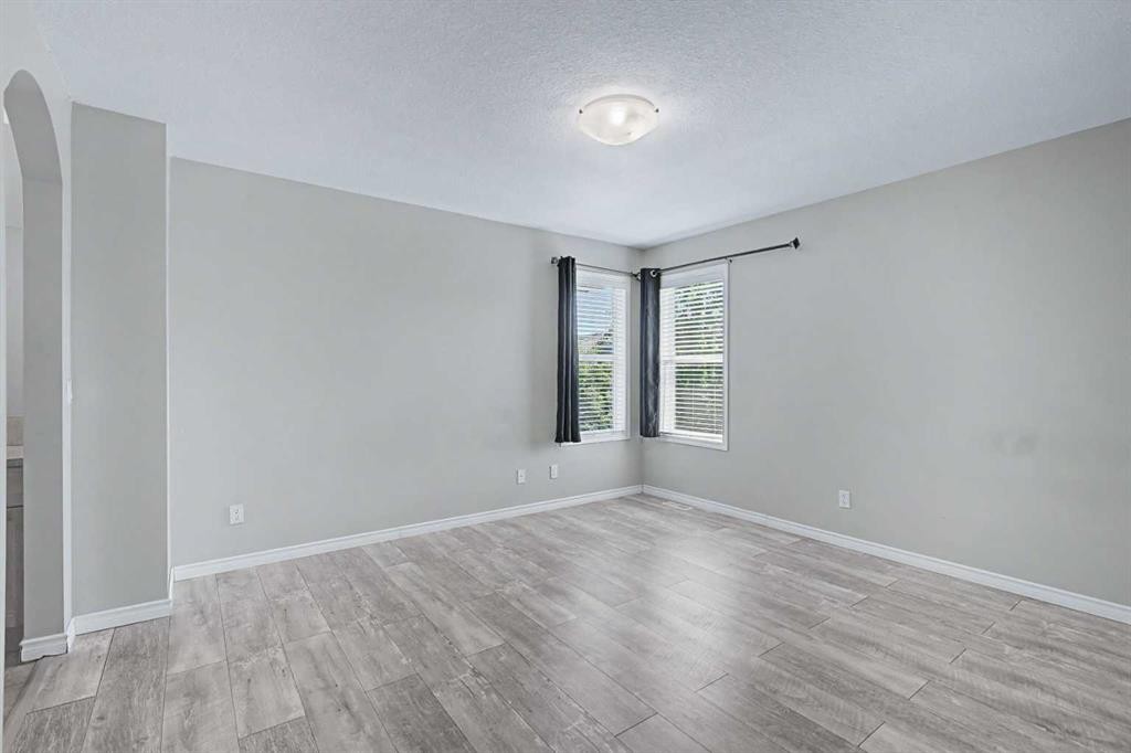 27 Bridlerange Circle Sw, Calgary, AB