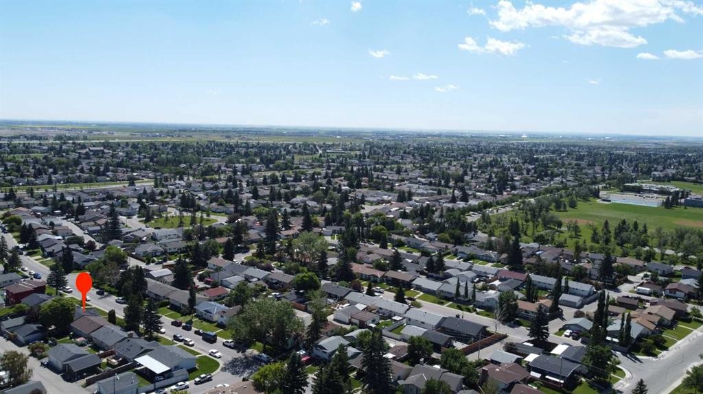 136 Maitland Drive Ne, Calgary, AB - Outdoor With View