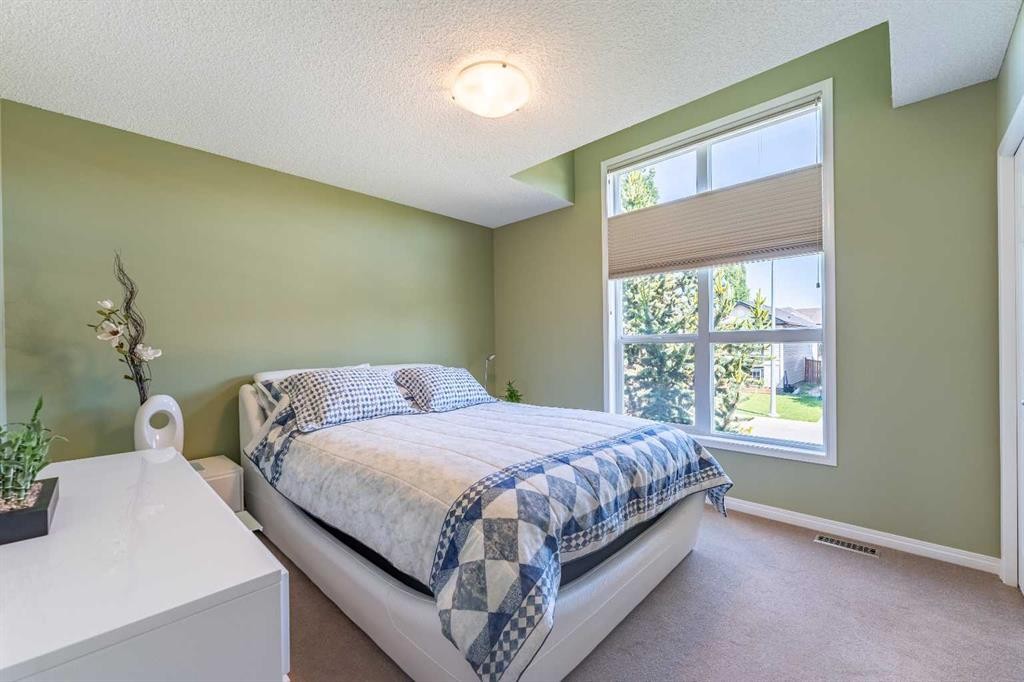 71 Copperfield Rise Se, Calgary, AB
