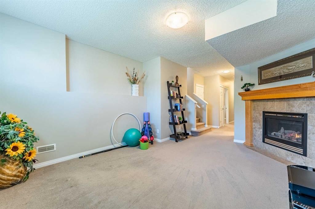 71 Copperfield Rise Se, Calgary, AB