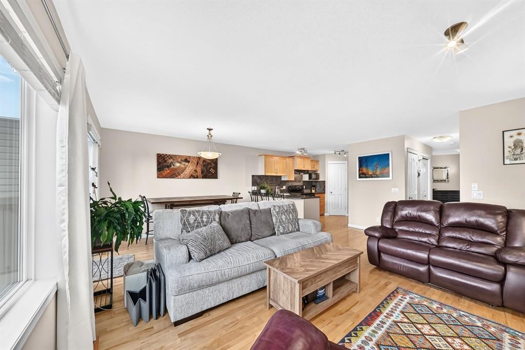 43 Rockmont Court Nw, Calgary, AB