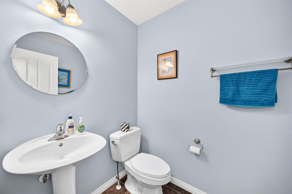 43 Rockmont Court Nw, Calgary, AB
