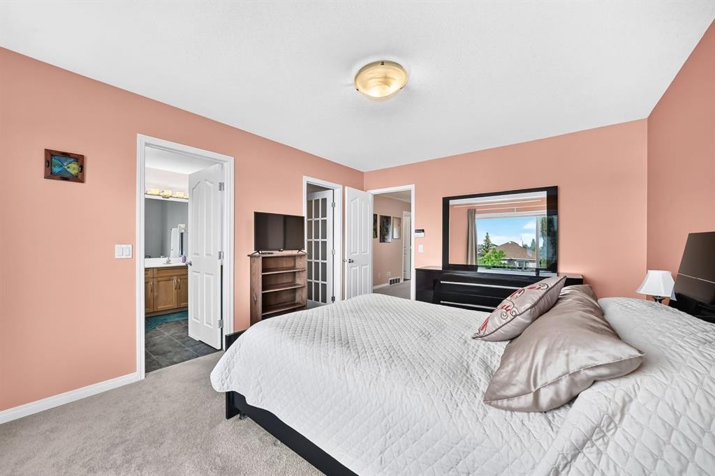 43 Rockmont Court Nw, Calgary, AB