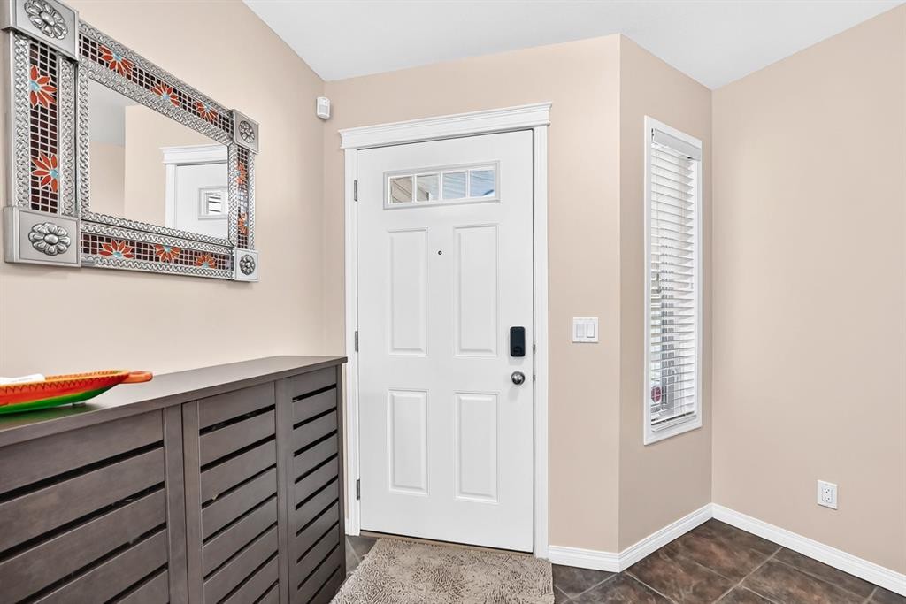 43 Rockmont Court Nw, Calgary, AB