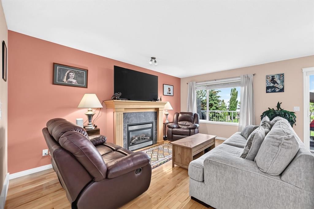 43 Rockmont Court Nw, Calgary, AB