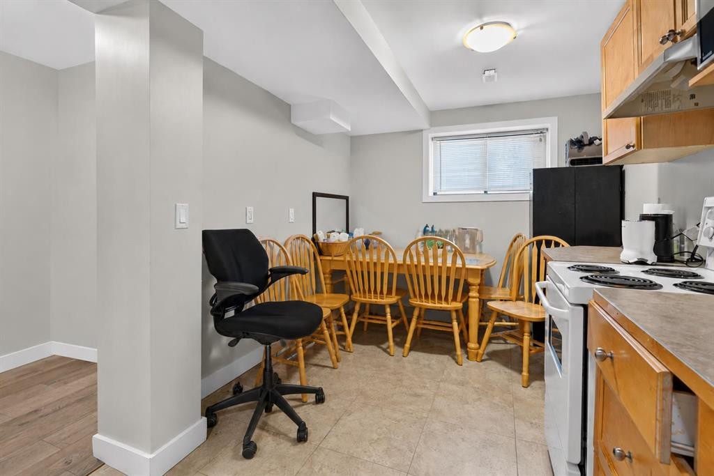 20 Mckinley Road Se, Calgary, AB - Indoor