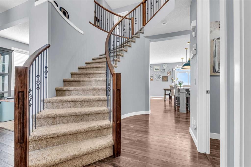284 Rainbow Falls Way, Chestermere, AB