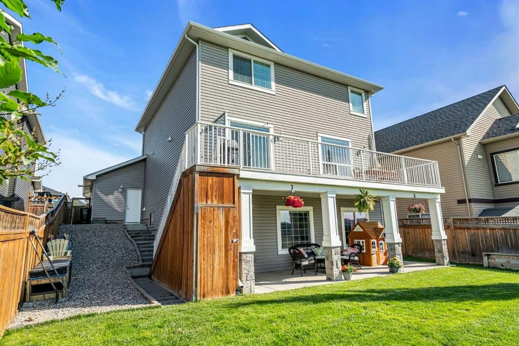 284 Rainbow Falls Way, Chestermere, AB