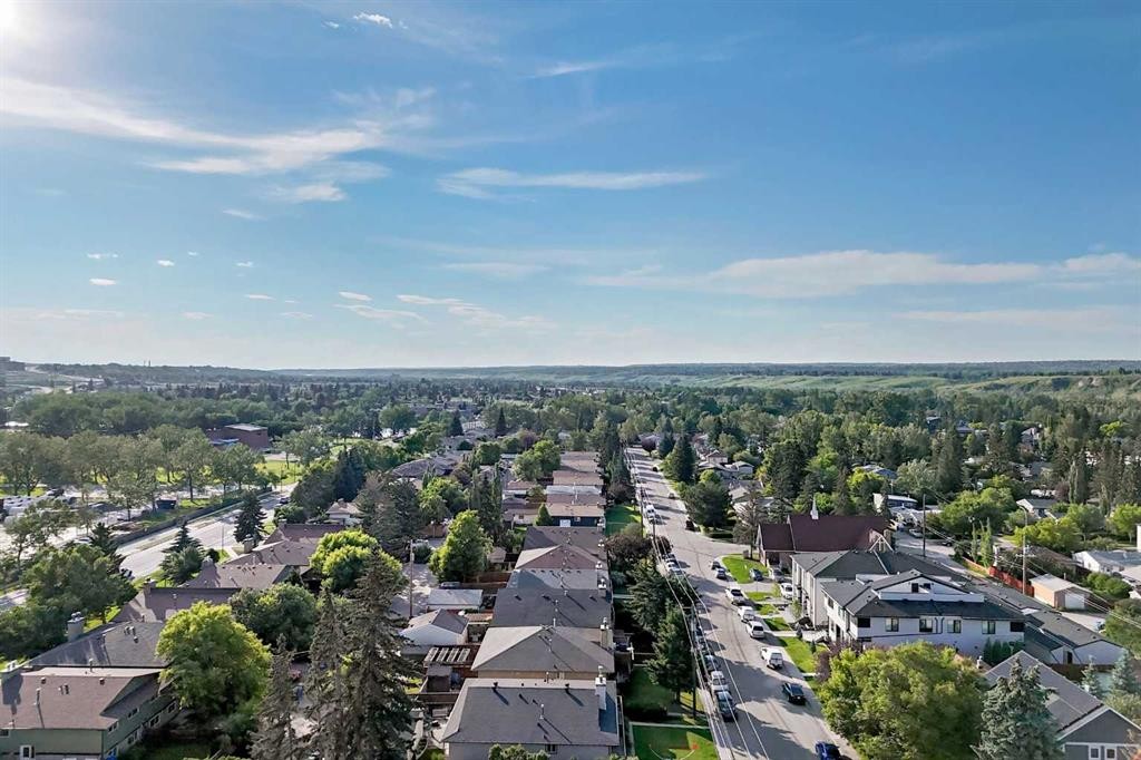 5113 17 Avenue Nw, Calgary, AB - Outdoor With View