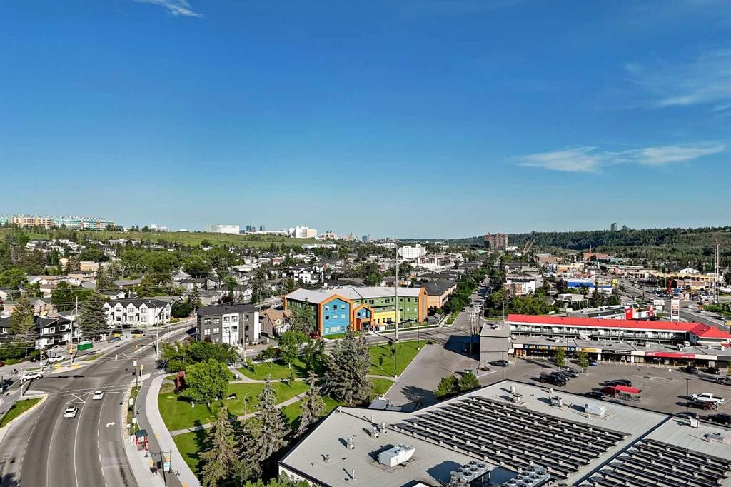 5113 17 Avenue Nw, Calgary, AB - Outdoor With View