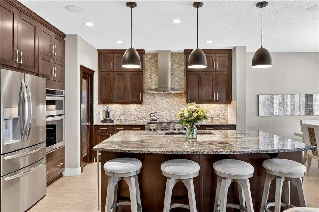 146 Valley Pointe Way Nw, Calgary, AB - Indoor Photo Showing Kitchen With Stainless Steel Kitchen With Upgraded Kitchen