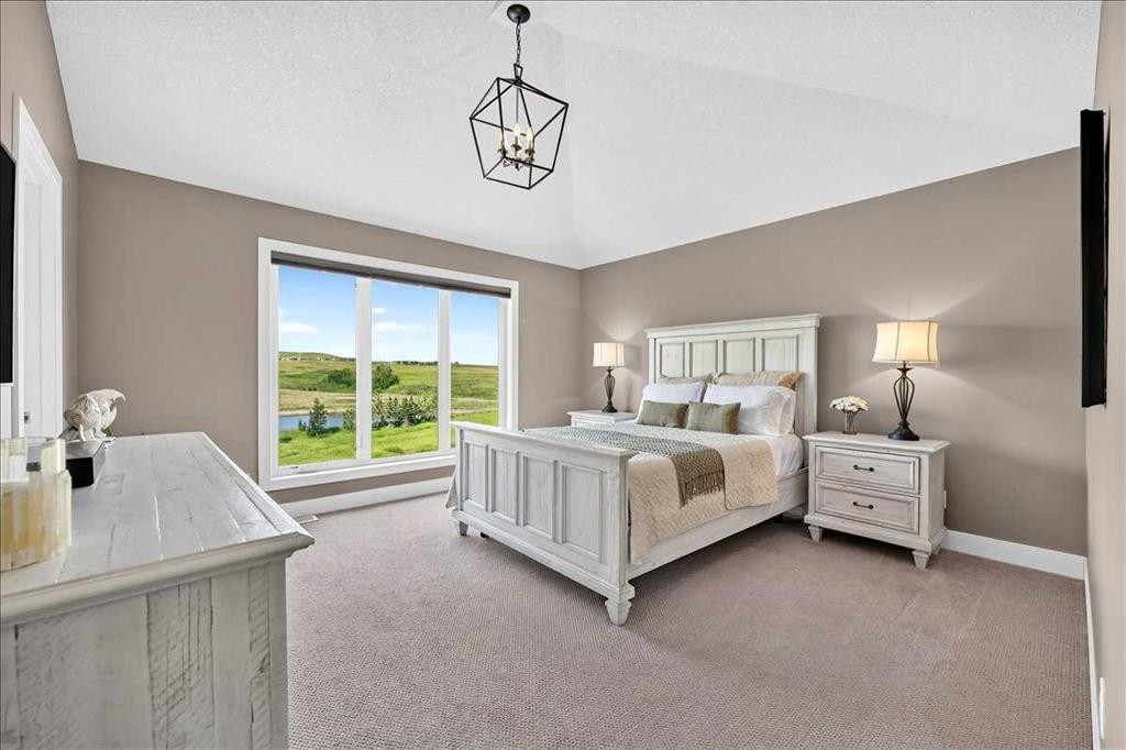 146 Valley Pointe Way Nw, Calgary, AB - Indoor Photo Showing Bedroom