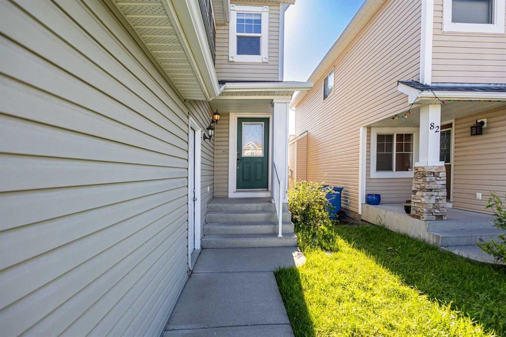 78 Cougar Plateau Way Sw, Calgary, AB - Outdoor With Exterior