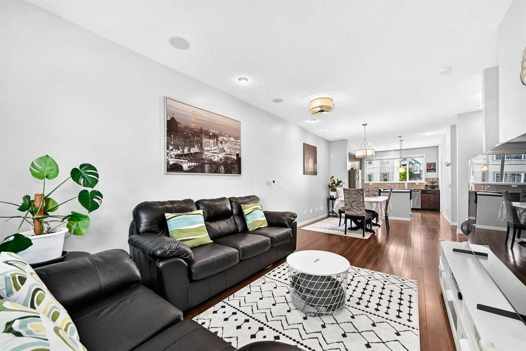 1907 Copperfield Boulevard Se, Calgary, AB