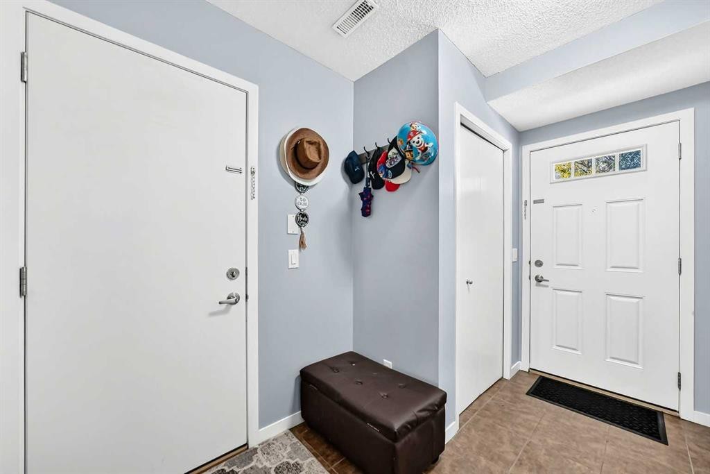 1907 Copperfield Boulevard Se, Calgary, AB