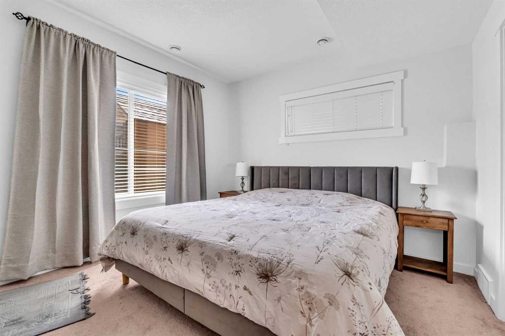 452 Evergreen Circle Sw, Calgary, AB