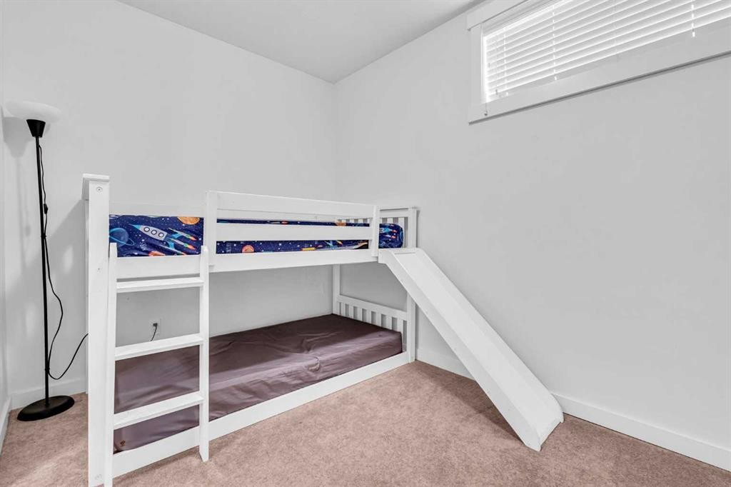 452 Evergreen Circle Sw, Calgary, AB